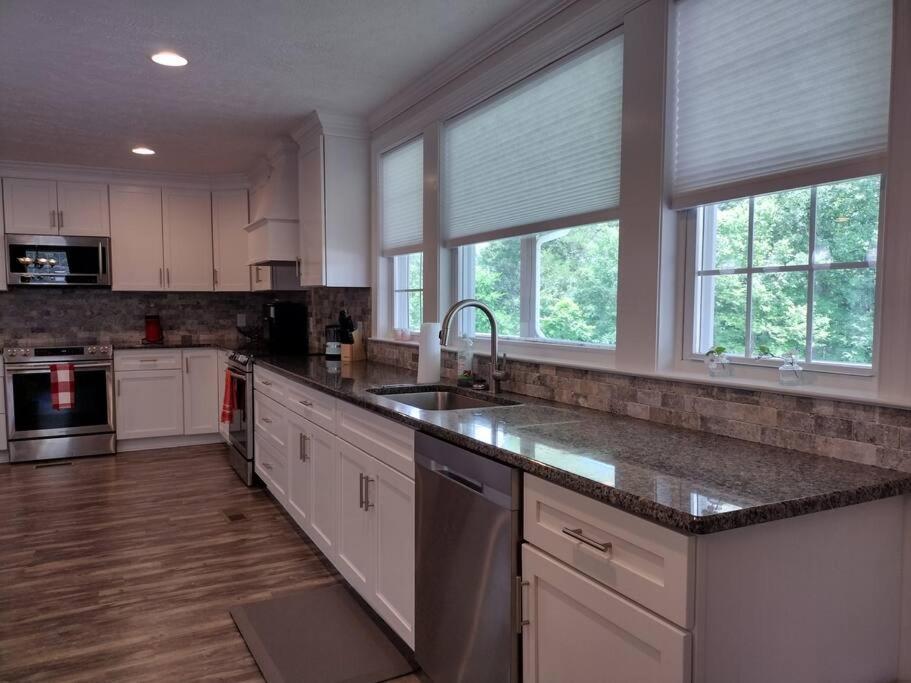 Backwoods Family Getaway! 3 Bedroom House! Yanceyville Extérieur photo