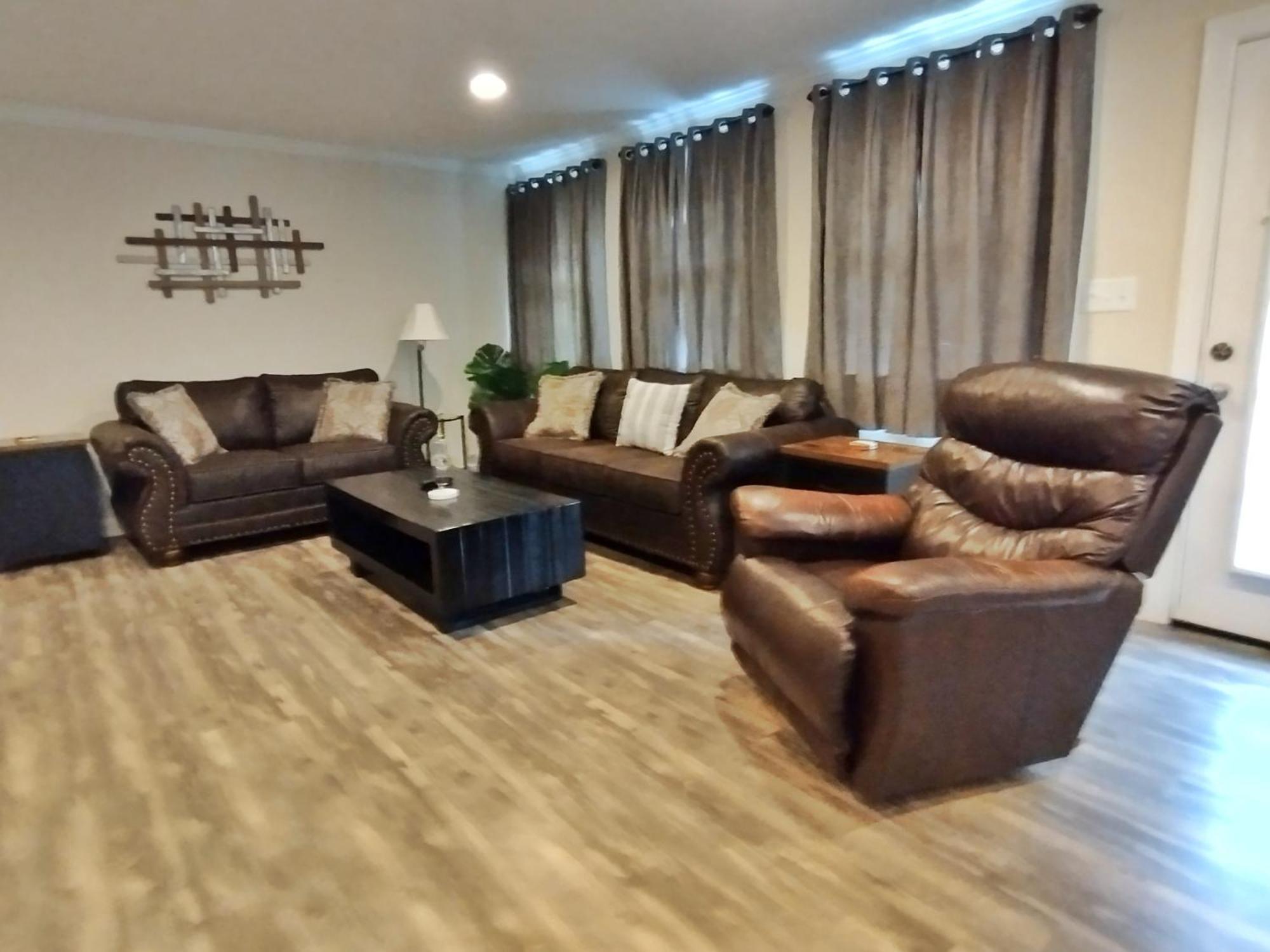 Backwoods Family Getaway! 3 Bedroom House! Yanceyville Extérieur photo